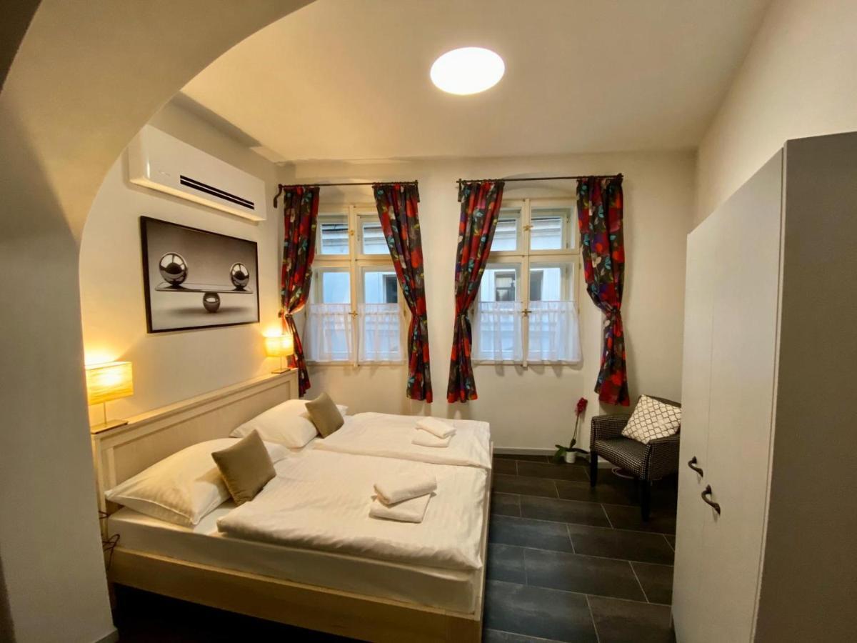 Historic Centre Residence Prága Kültér fotó